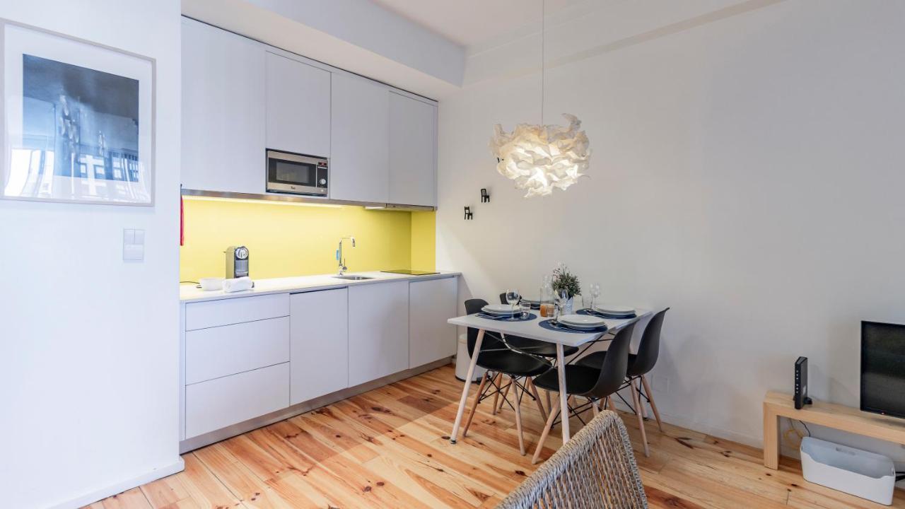 Fernandes Tomas 424 By Lovelystay Porto Bagian luar foto