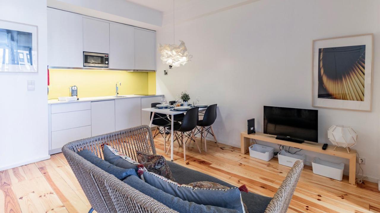 Fernandes Tomas 424 By Lovelystay Porto Bagian luar foto