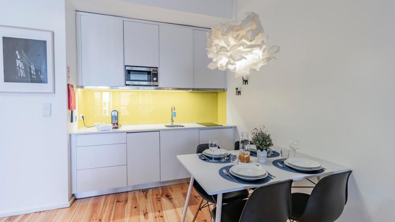 Fernandes Tomas 424 By Lovelystay Porto Bagian luar foto