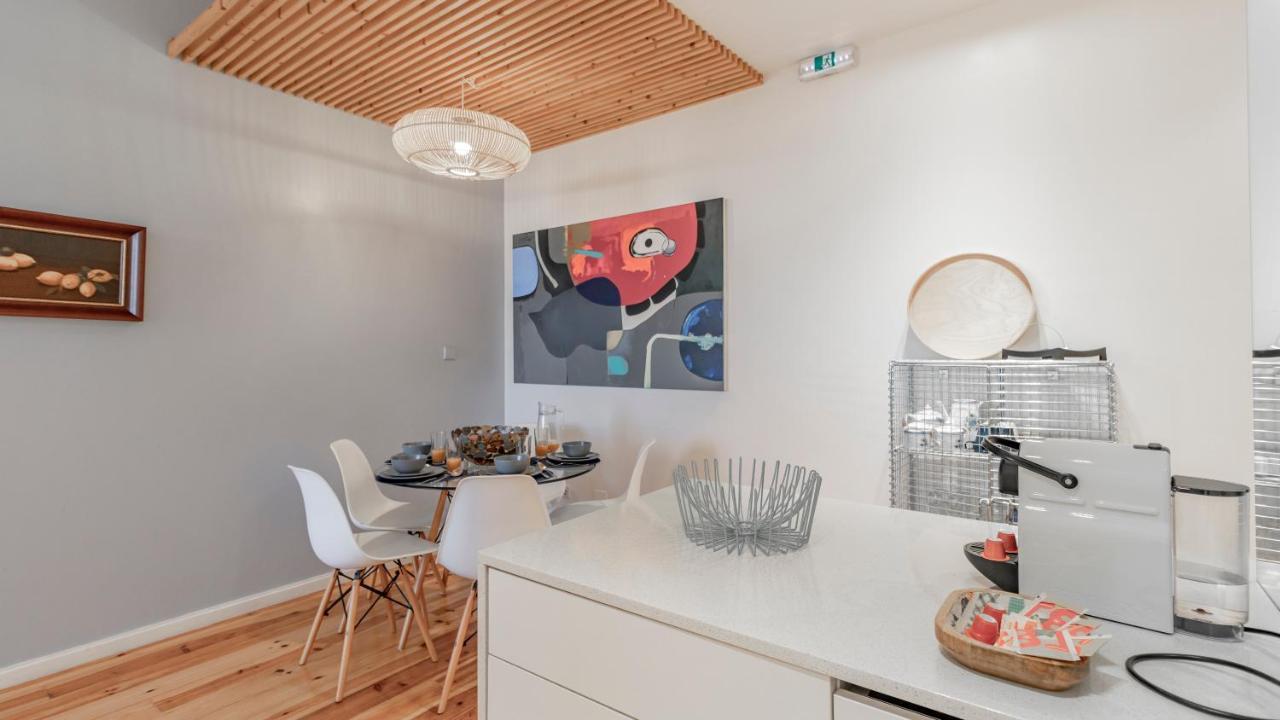 Fernandes Tomas 424 By Lovelystay Porto Bagian luar foto
